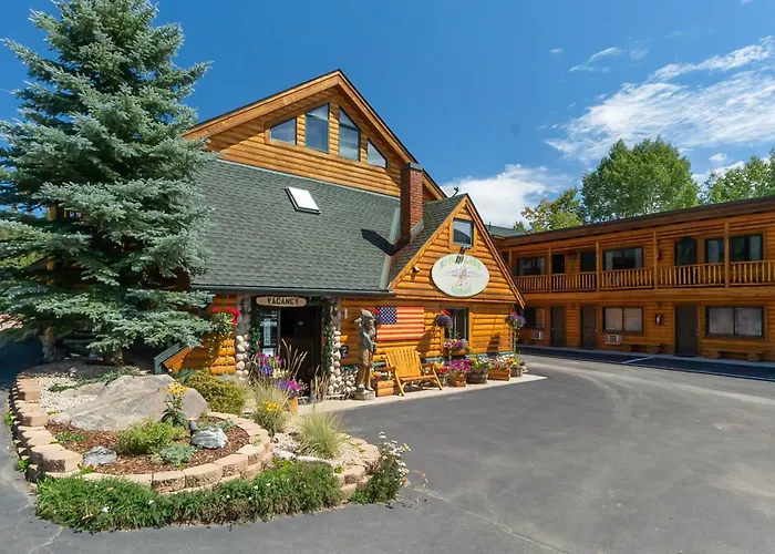 Spirit Lake Lodge